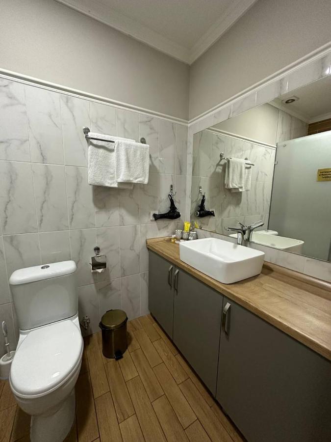 Gоlden Dragon Villa Hotel Bishkek Ngoại thất bức ảnh