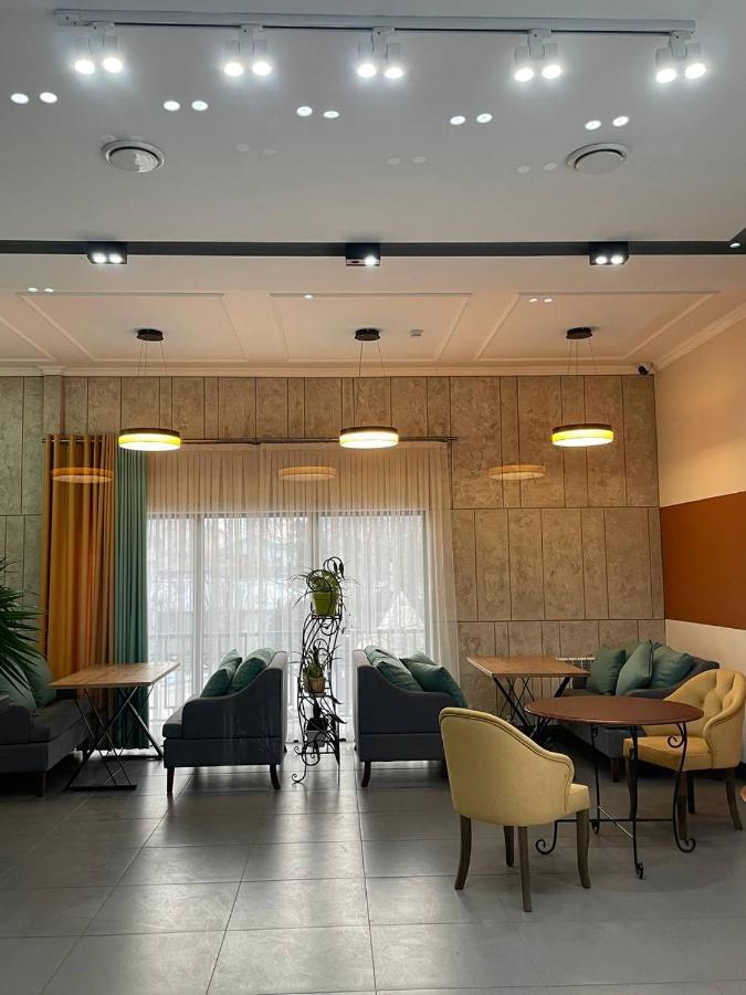 Gоlden Dragon Villa Hotel Bishkek Ngoại thất bức ảnh