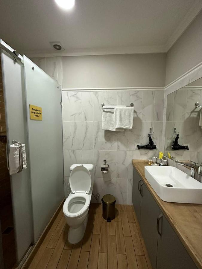 Gоlden Dragon Villa Hotel Bishkek Ngoại thất bức ảnh
