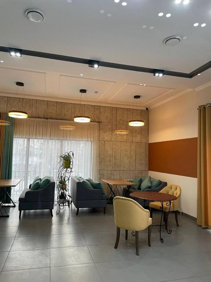 Gоlden Dragon Villa Hotel Bishkek Ngoại thất bức ảnh