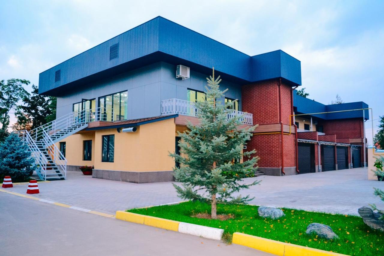 Gоlden Dragon Villa Hotel Bishkek Ngoại thất bức ảnh