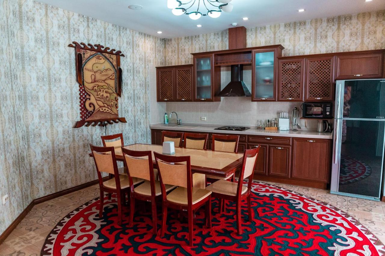 Gоlden Dragon Villa Hotel Bishkek Ngoại thất bức ảnh